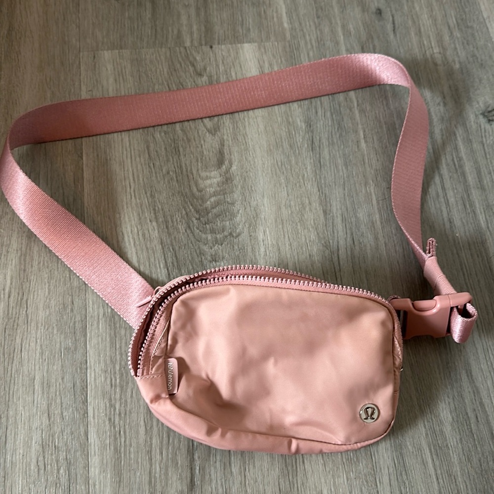 Lululemon Belt Bag!